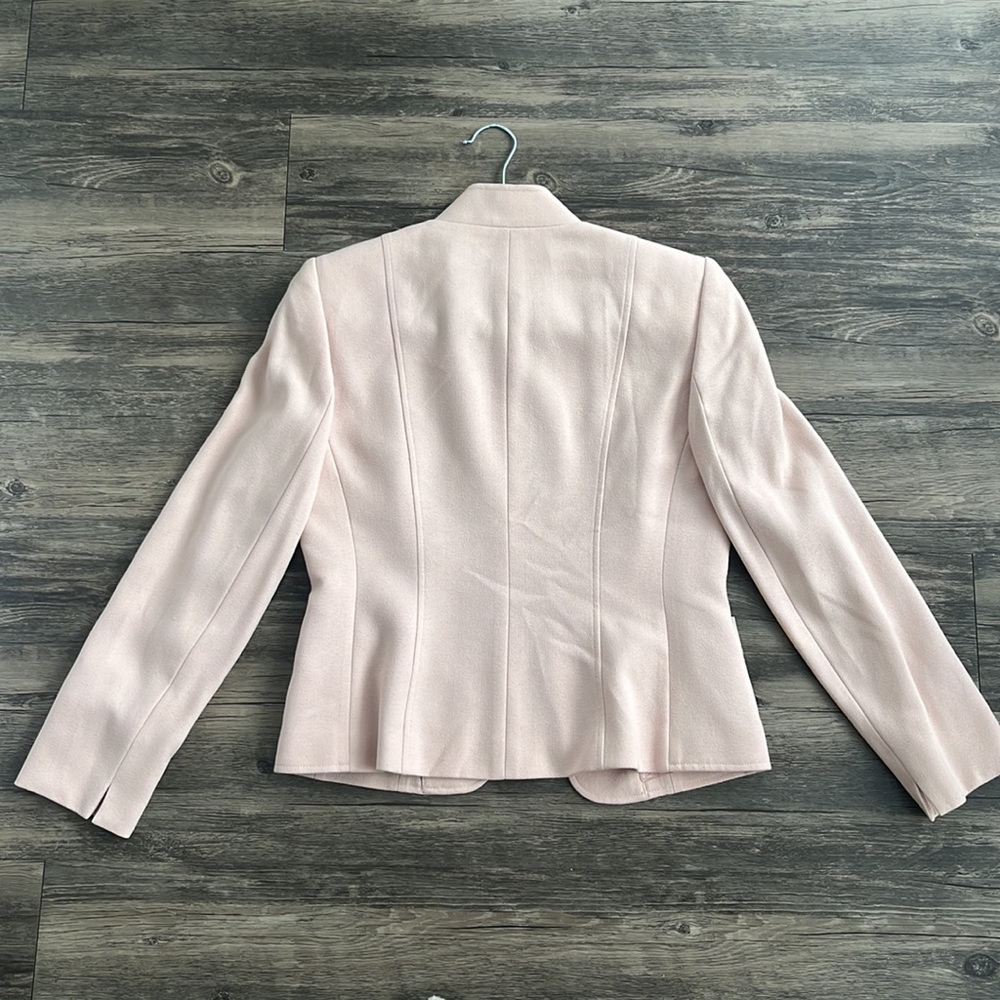 Tahari ASL Blush Pink Petite Blazer Size 4P Like New — Quiet Luxury Minimalist - Picture 6 of 7